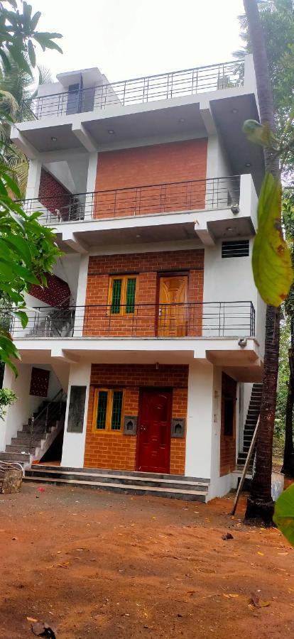 Evergreen Paradise Pondicherry Rum bild